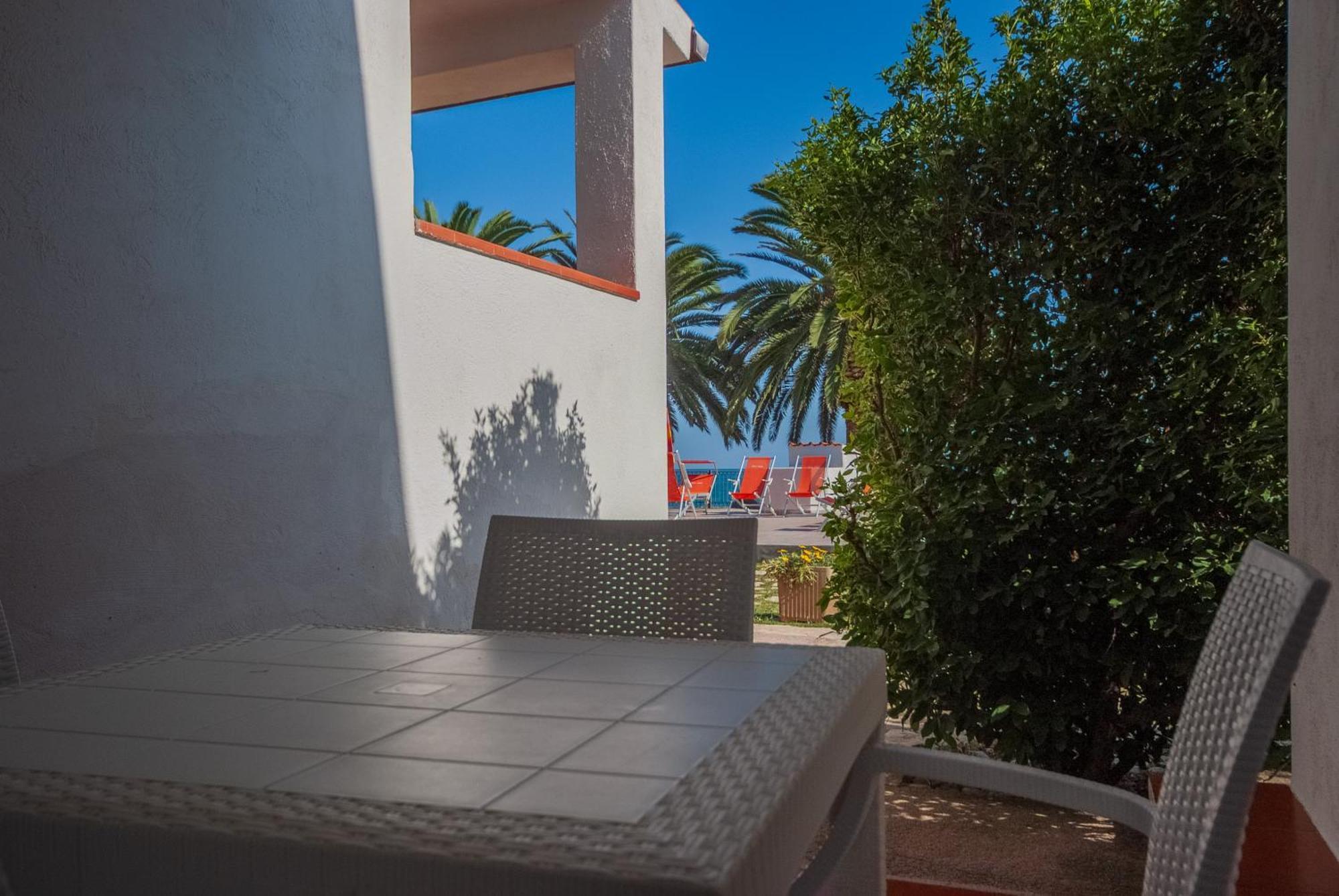Case Vacanze Uliveto Mattinata Exterior foto