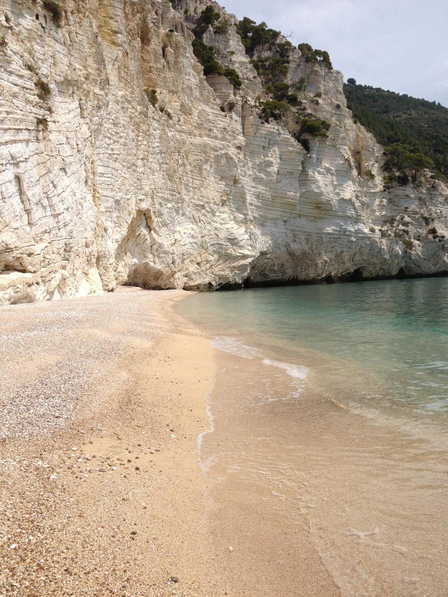Case Vacanze Uliveto Mattinata Exterior foto