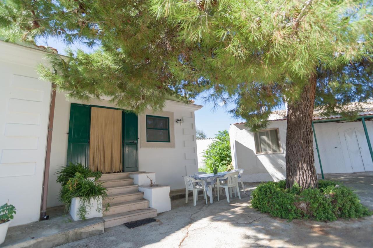 Case Vacanze Uliveto Mattinata Exterior foto