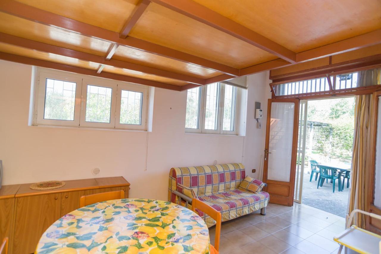 Case Vacanze Uliveto Mattinata Exterior foto
