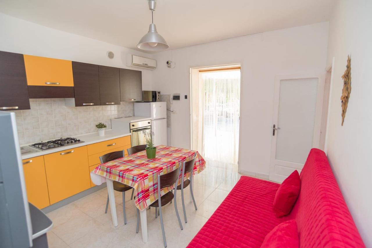 Case Vacanze Uliveto Mattinata Exterior foto
